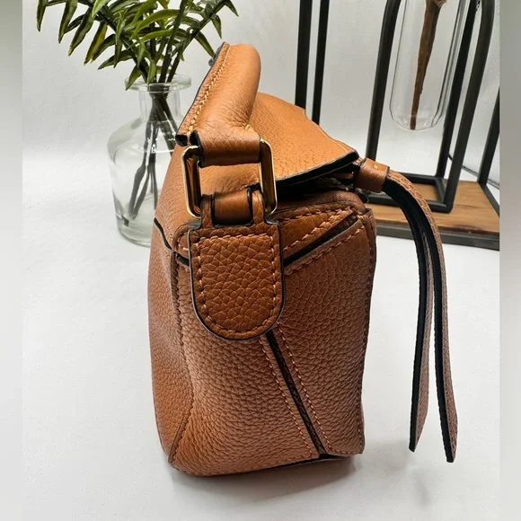 Loewe Calfskin Crossbody Bag/Mini Puzzle Crossbody Bag - Picture 4 of 6